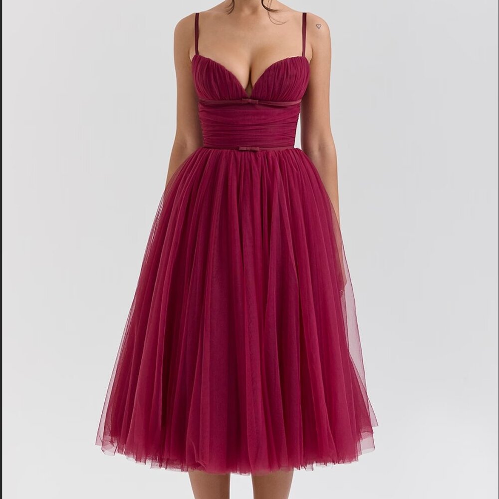 NWT HOUSE OF CB Countess cabernet tulle midi dresst - Picture 1 of 12
